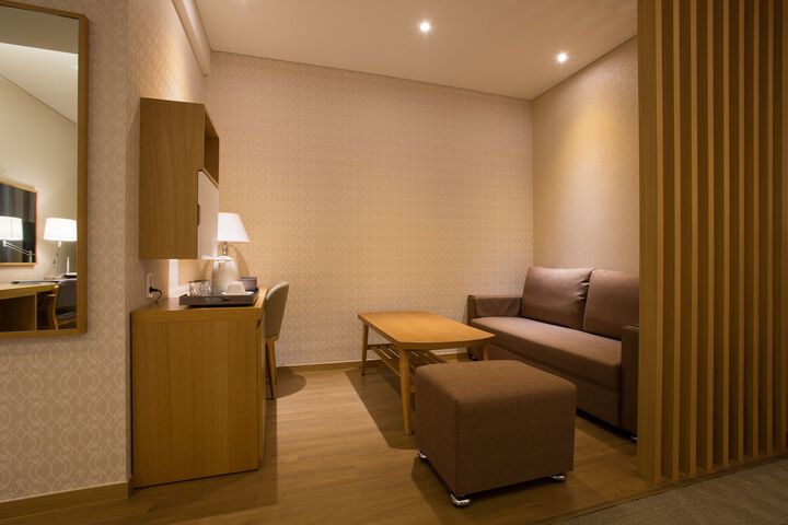 Room 74 of 145