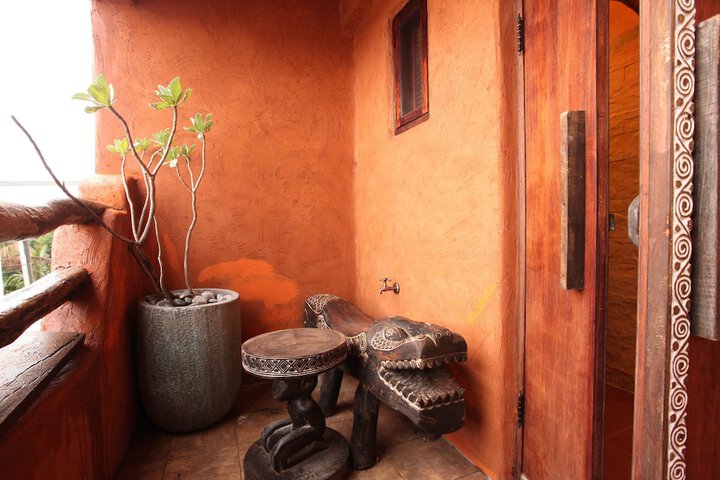 Room 10 of 75