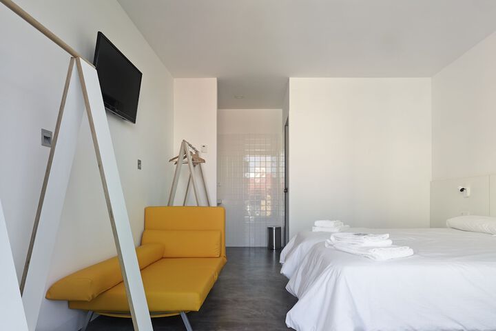 Room 12 of 35