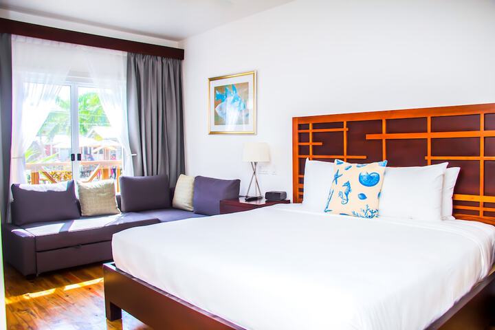 Room 21 of 44
