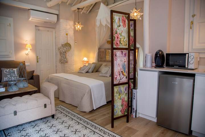 Room 4 of 62