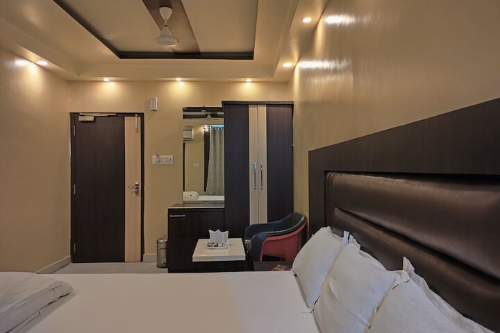Room 53 of 150