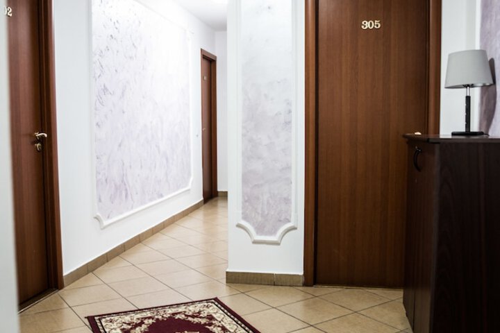Ballroom/Hall 54 of 60