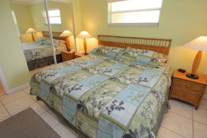 Room 4 of 66