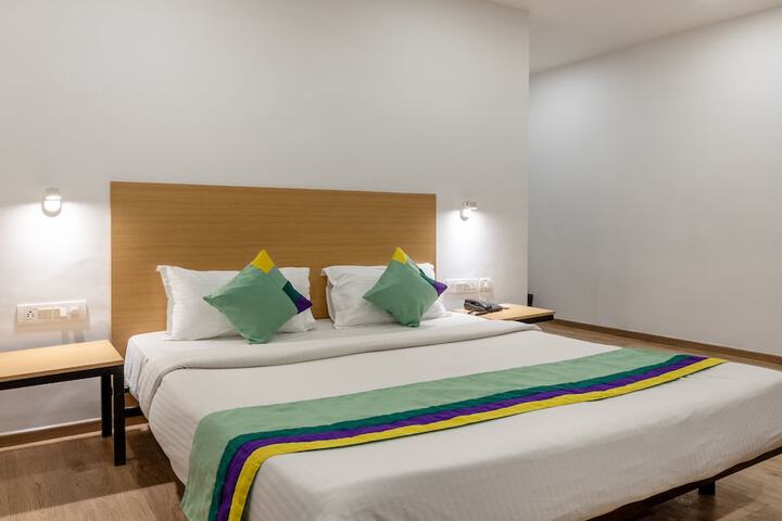 Room 14 of 35