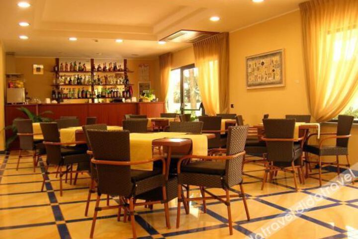 Hotel Interior 5 of 18