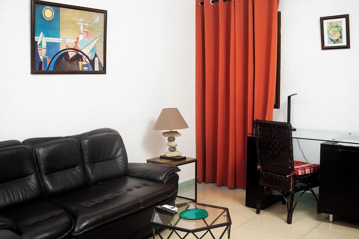 Room 14 of 32