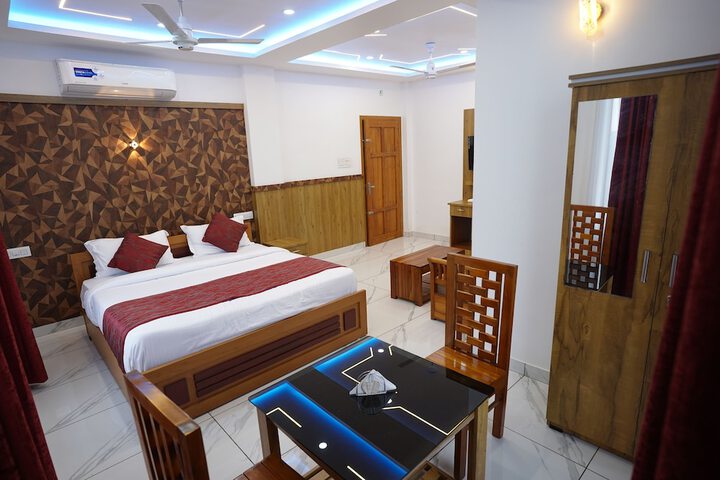 Room 19 of 28