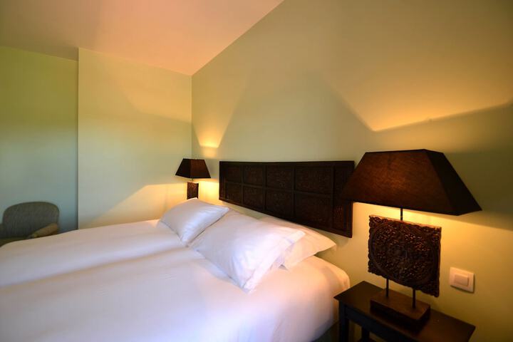 Room 14 of 34