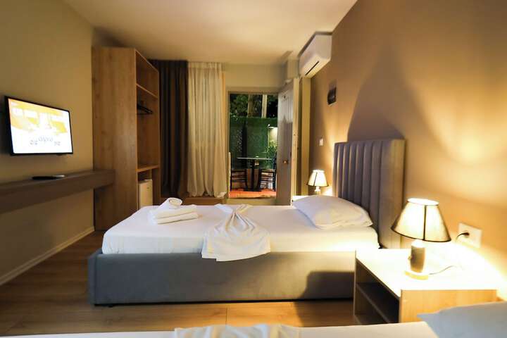Room 49 of 73