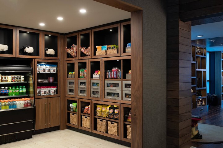 Snack bar