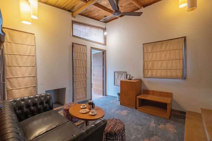 Room 10 of 51