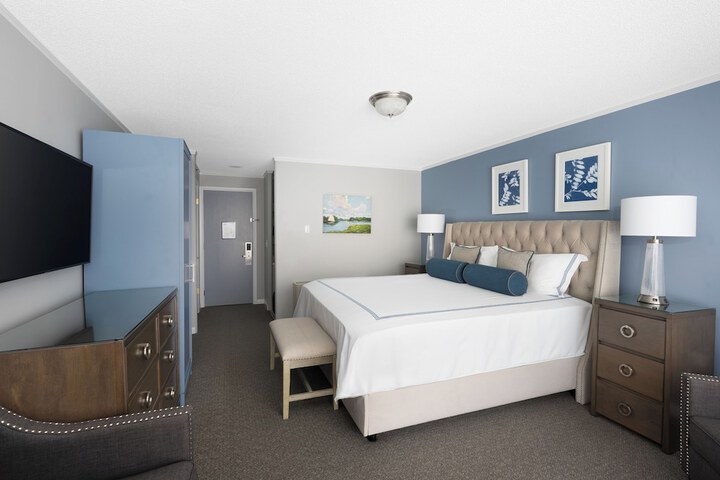 Room 11 of 29
