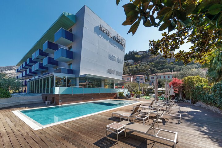 Pools & Facilities