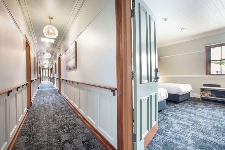 Ballroom/Hall 49 of 59