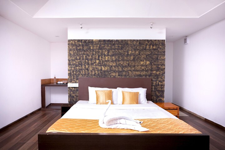 Room 30 of 51
