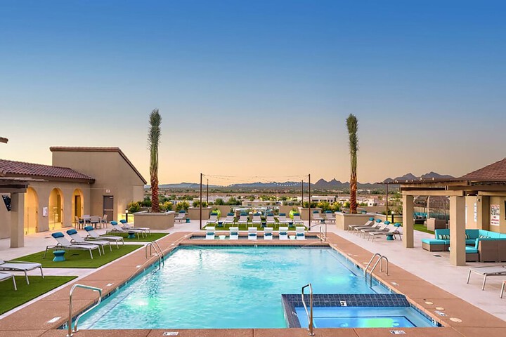 Pool 19 of 50