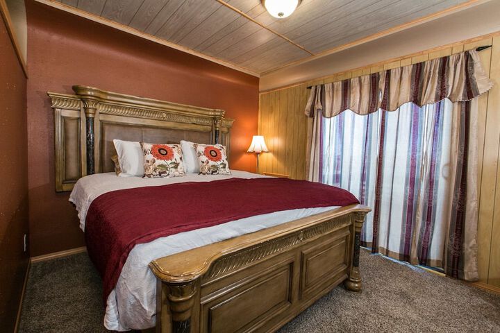 Room 5 of 21