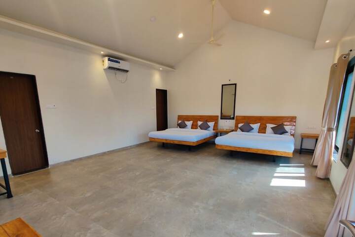 Room 20 of 107