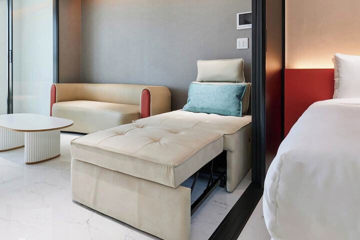 Room 21 of 56
