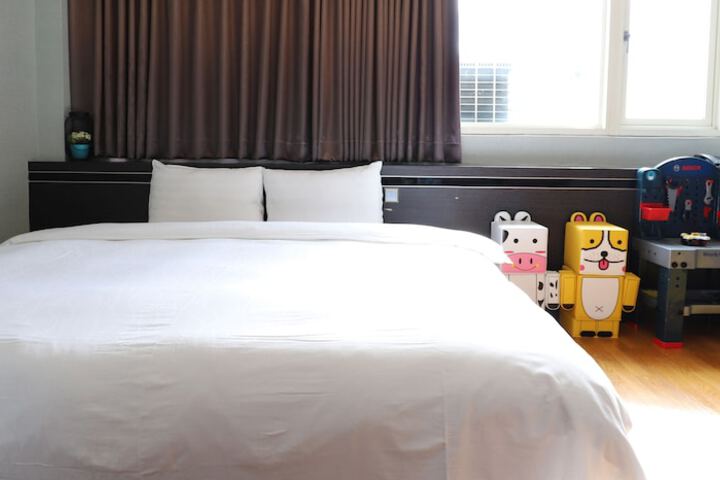 Room 25 of 55