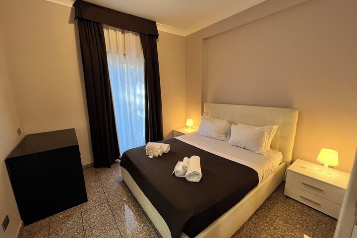 Room 10 of 23