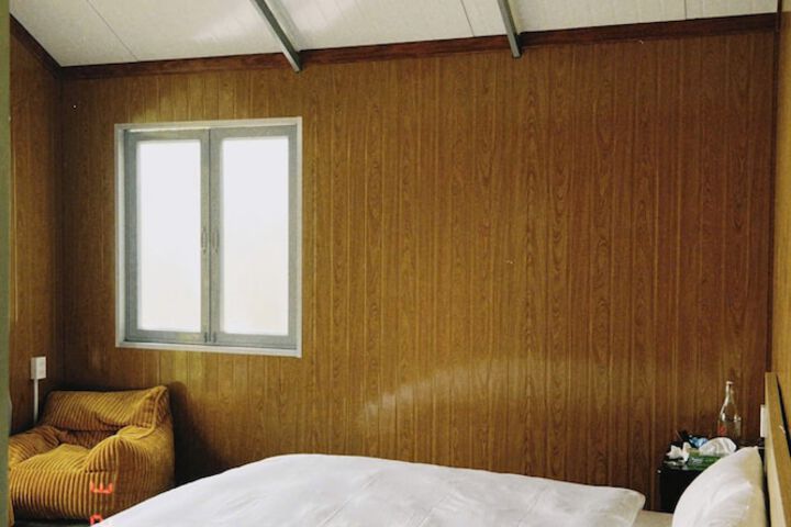 Room 9 of 30