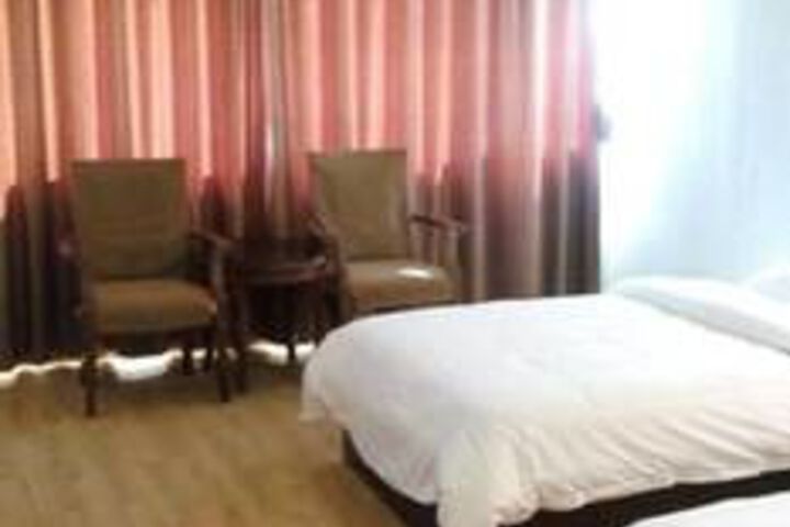 Room 3 of 33
