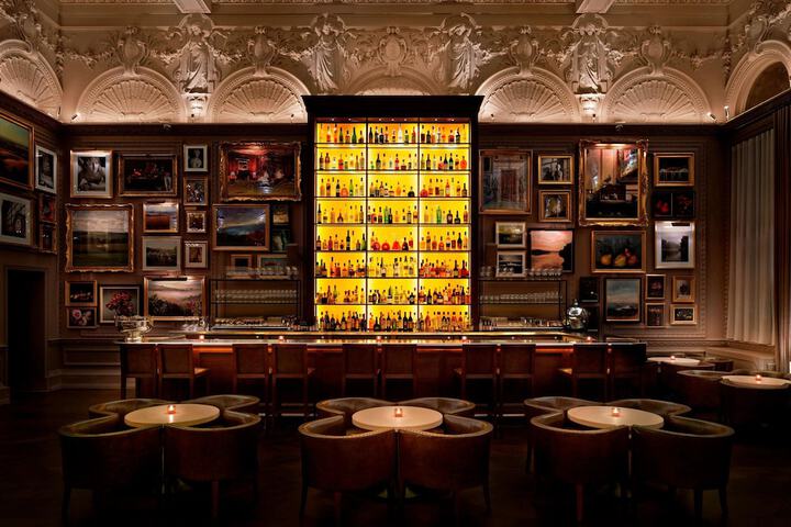 Lounge 125 of 139