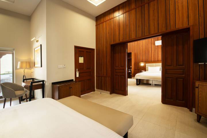 Room 17 of 27