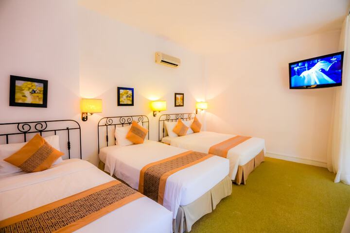 Room 21 of 40