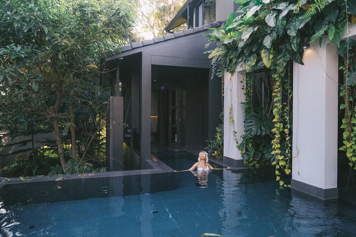Pool 27 of 43
