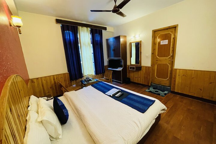 Room 30 of 59