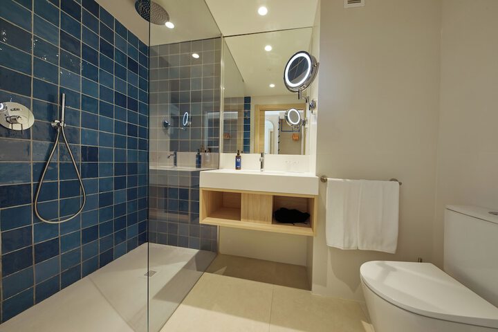 Bath Interior