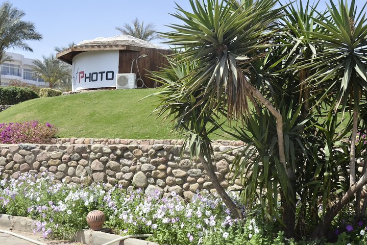 Hotel Exterior 71 of 90