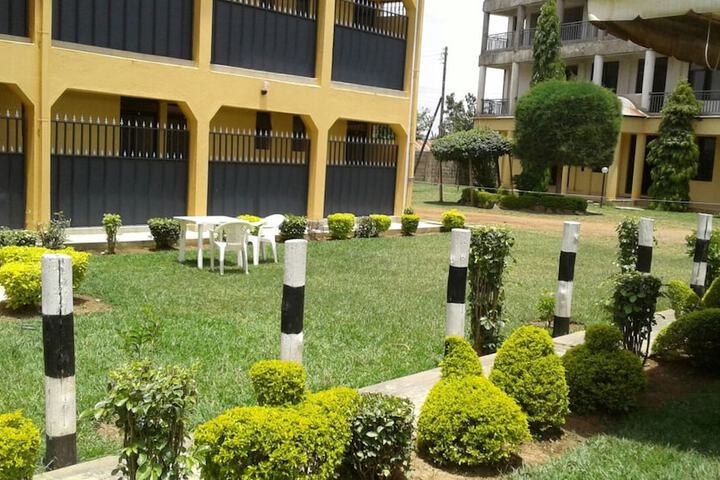 Hotel Exterior 17 of 19