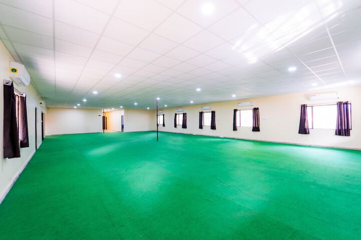 Ballroom/Hall 66 of 95