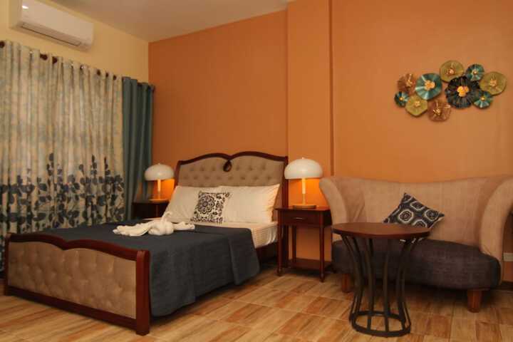 Room 7 of 38