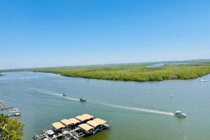Ocean Harbor B Apartment 1005b in Fort Myers Beach, FL