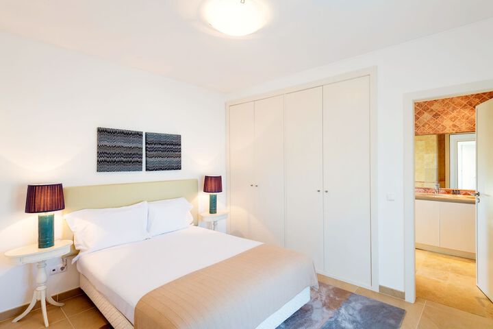 Room 22 of 158
