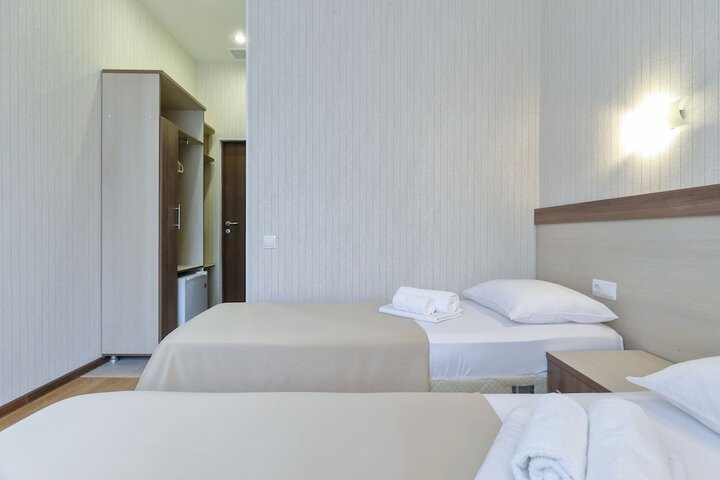Room 9 of 21