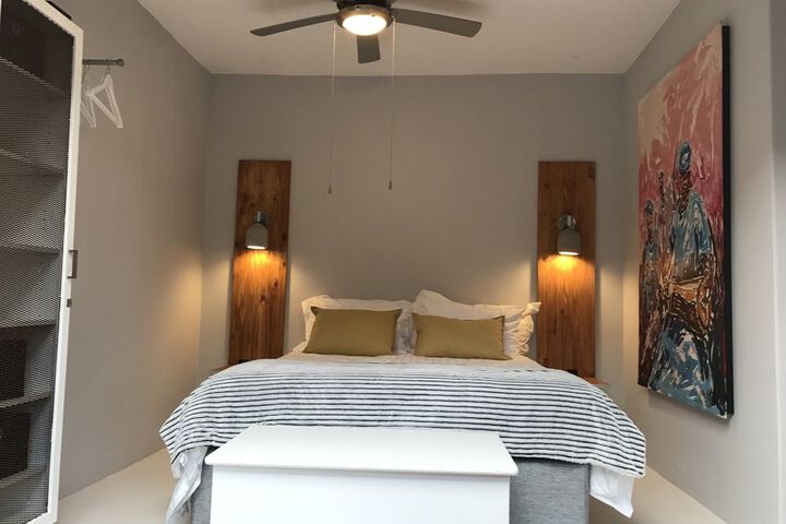 Room 3 of 60