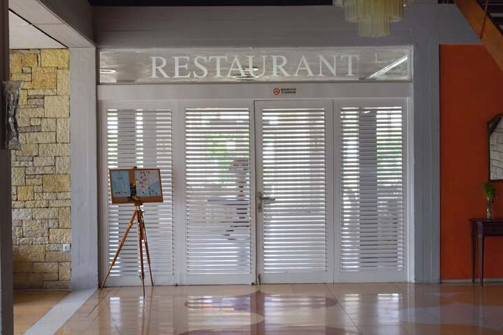Dining 213 of 261