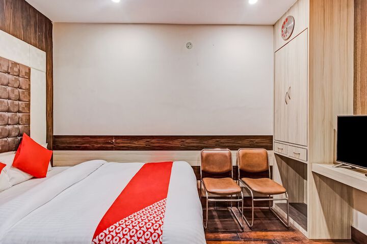 Room 14 of 24