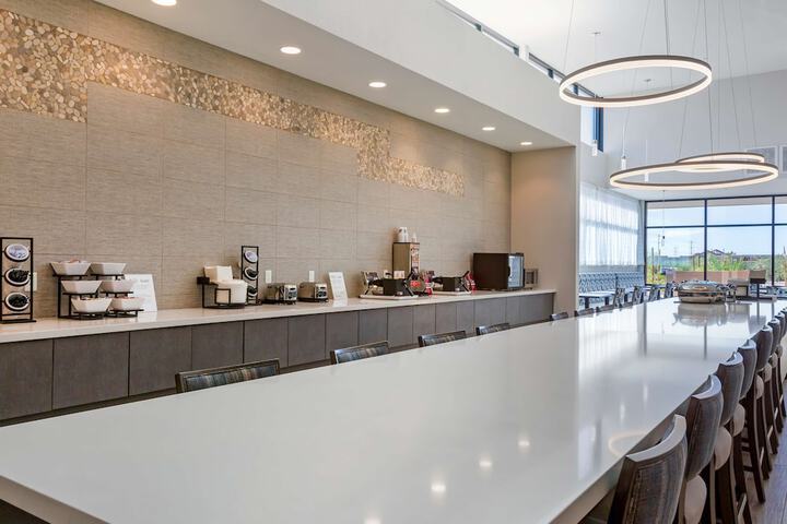 Breakfast area