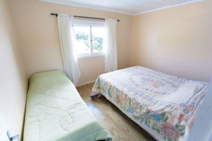 Room 11 of 11