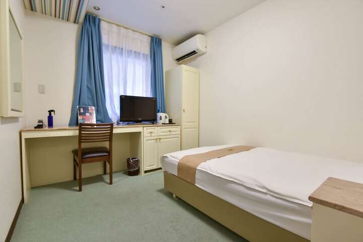 Room 21 of 67