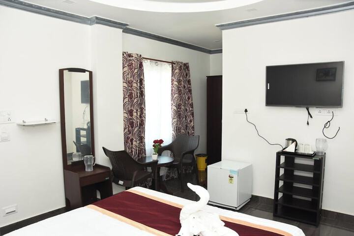 Room 14 of 40
