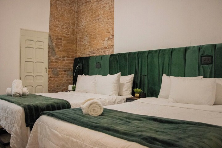Room 25 of 101