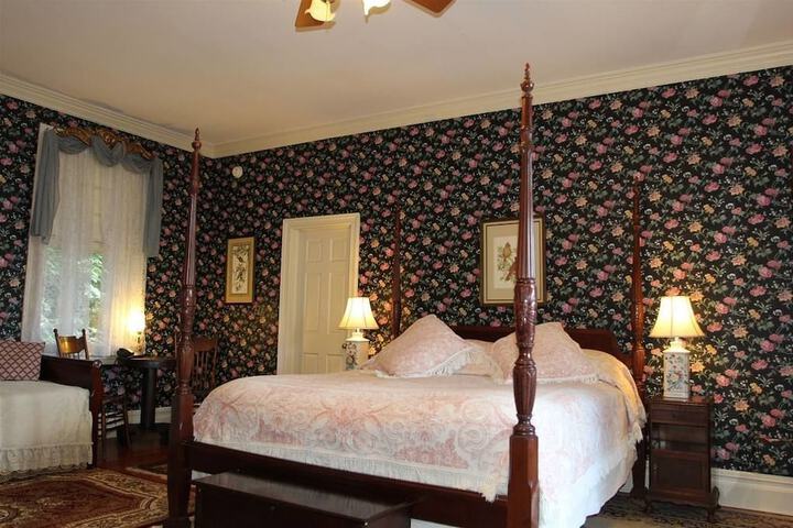 Room 20 of 109